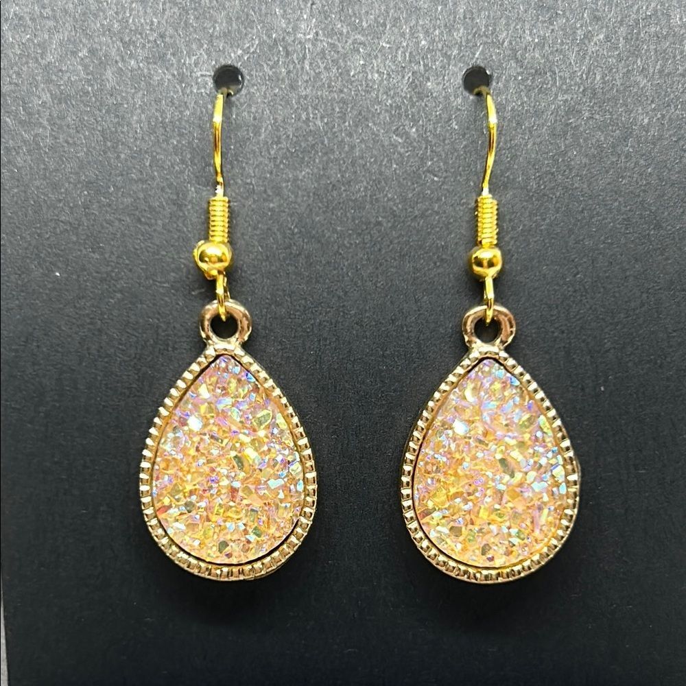 Gold Teardrop Earrings